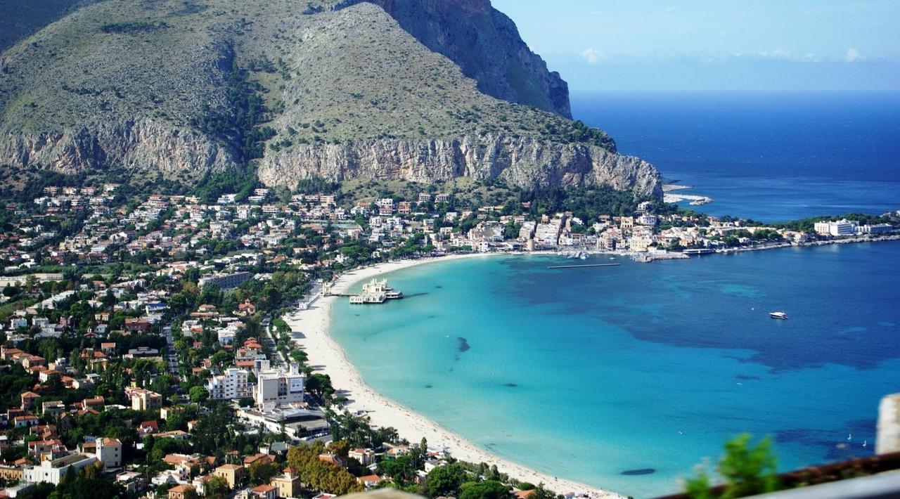 Mondello Suites Flh - Gorgonia 몬델로 외부 사진
